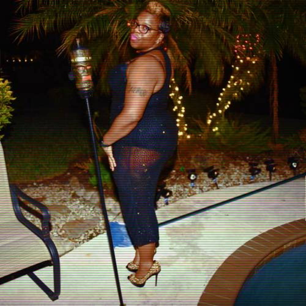 Meet your Posher, Nikki